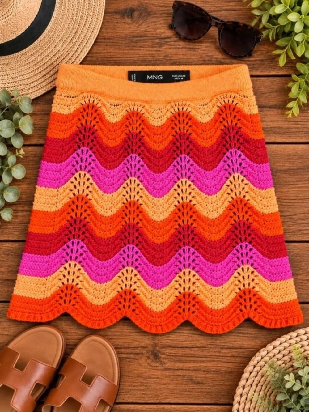 Mango Crochet Chevron Mini Skirt Size Medium Orange Pink Retro 70s